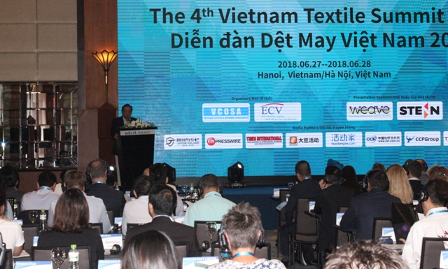 Khắc phục điểm yếu để doanh nghiệp dệt may phát triển