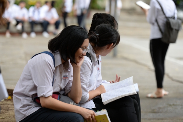 10 thí sinh không dự thi môn Ngữ văn do bão lũ