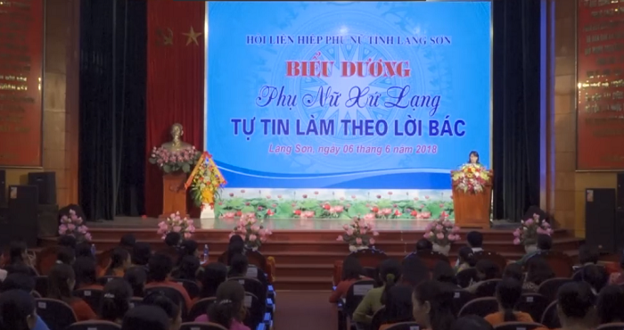 Hội nghị Biểu dương phụ nữ Xứ Lạng tự tin làm theo lời Bác