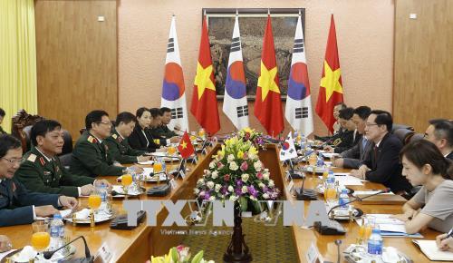 Bộ trưởng Bộ Quốc phòng Hàn Quốc thăm chính thức Việt Nam