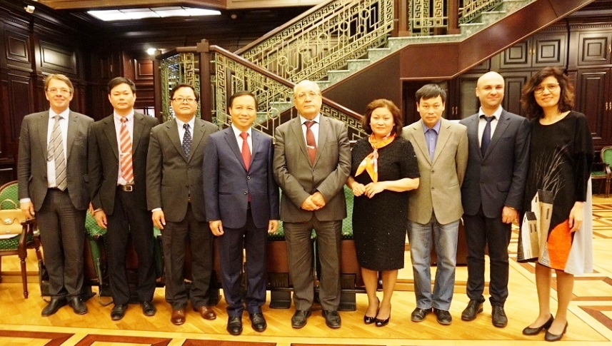 Thúc đẩy hợp tác giữa Đại học Tổng hợp Quốc gia Lomonosov Nga và các trường Đại học của Việt Nam