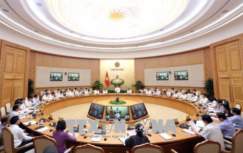 Thủ tướng yêu cầu đẩy mạnh cải cách hành chính, tạo môi trường đầu tư tốt hơn