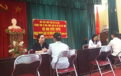Hà Nội Đẩy mạnh trợ giúp pháp lý lưu động cho phụ nữ tại địa bàn nhiều khó khăn, phức tạp, các điểm nóng