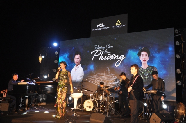 Dương Cầm đêm Phương trên Vịnh Hạ Long