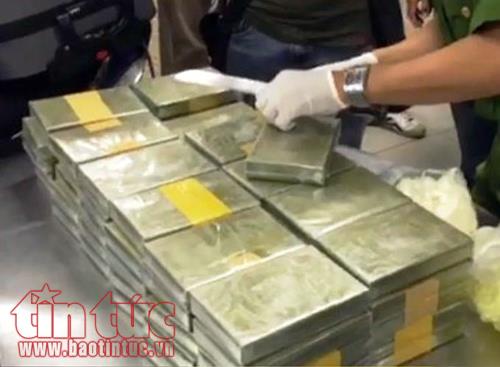 Triệt phá đường dây ma túy xuyên biên giới, thu giữ 179 bánh heroin