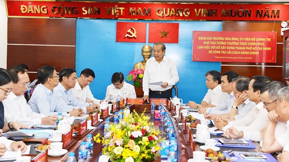 Phó Thủ tướng Trương Hòa Bình kiểm tra công tác cải cách hành chính tại Thành phố Hồ Chí Minh