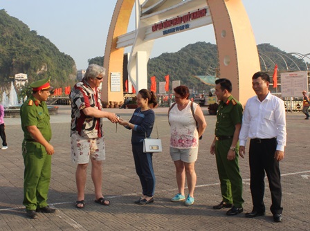 Góp phần xây dựng thương hiệu  Du lịch Cát Bà