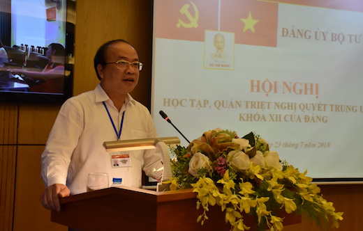 Đưa Nghị quyết Trung ương 7 khóa XII vào hoạt động của Bộ, ngành Tư pháp