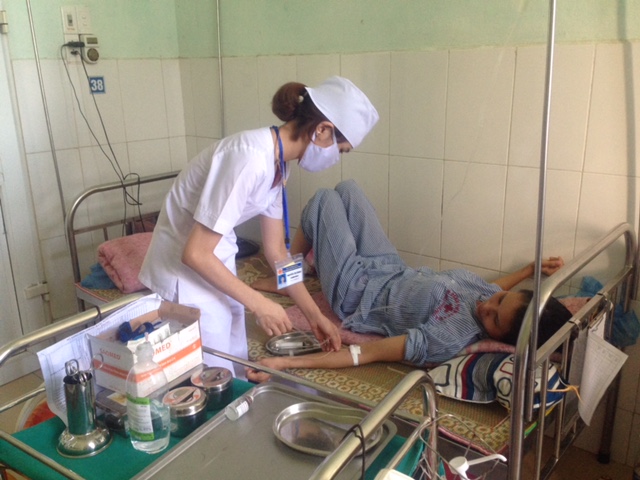 Bộ Y tế hướng dẫn áp mã dịch vụ khám, chữa bệnh bảo hiểm y tế tại tuyến xã