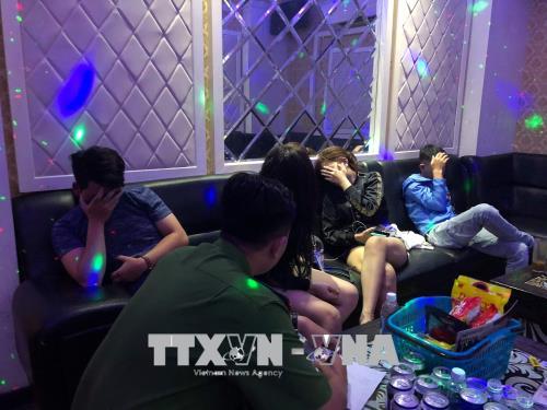Thành phố Hồ Chí Minh Kiểm tra đột xuất quán karaoke, phát hiện nhiều người sử dụng ma tuý