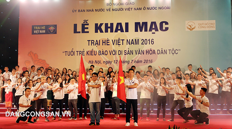 Trại hè Việt Nam 2018 - 15 năm nối vòng tay lớn
