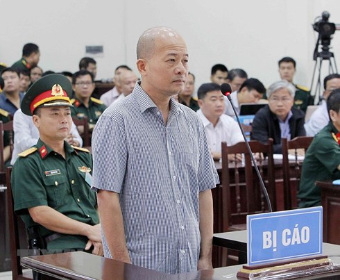 Tuyên phạt bị cáo Đinh Ngọc Hệ 12 năm tù giam