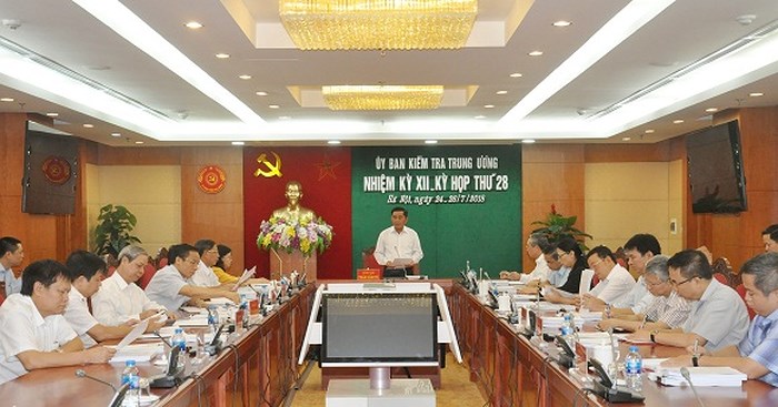 Bộ Chính trị, Ban Bí thư quyết định thi hành kỷ luật ba cán bộ cao cấp