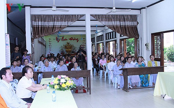 Khai giảng lớp học tiếng Việt và tiếng Lào cho cộng đồng người Việt tại thủ đô Viêng Chăn