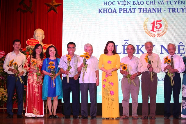 Kỷ niệm 15 năm tái thành lập Khoa Phát thanh – Truyền hình, Học viện Báo chí và Tuyên truyền