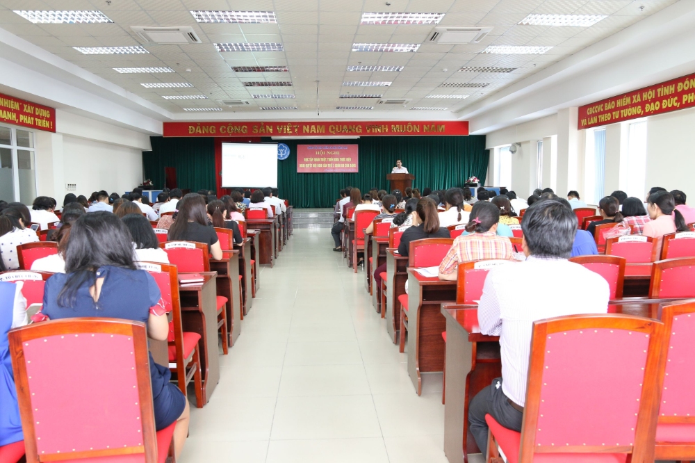 Đảng bộ BHXH tỉnh Đồng Nai Học tập, quán triệt Nghị quyết Trung ương 7 khóa XII của Đảng