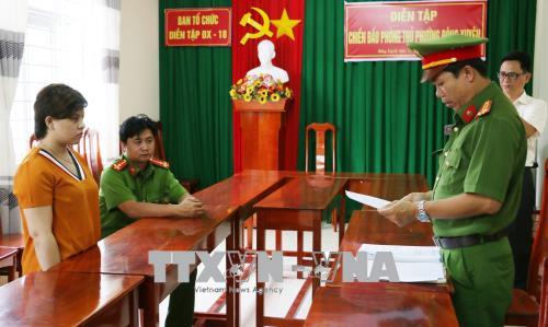 Khởi tố, bắt tạm giam bảo mẫu bạo hành trẻ em ở An Giang