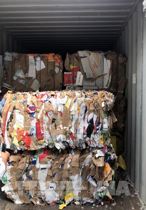 Thông tin bước đầu về vụ vi phạm nhập khẩu phế liệu của 2 doanh nghiệp