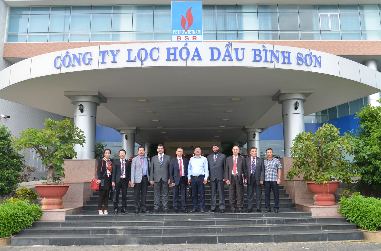 Tổ hợp Liên doanh Wagan, GHN Group và Masters Depot cùng với Tập đoàn Tín Thành muốn hợp tác mở rộng NMLD Dung Quất
