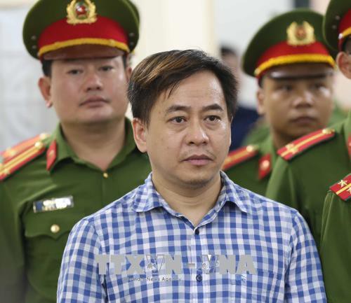 Khởi tố, tạm giam bị can lừa đảo hàng trăm ngàn USD của Phan Văn Anh Vũ