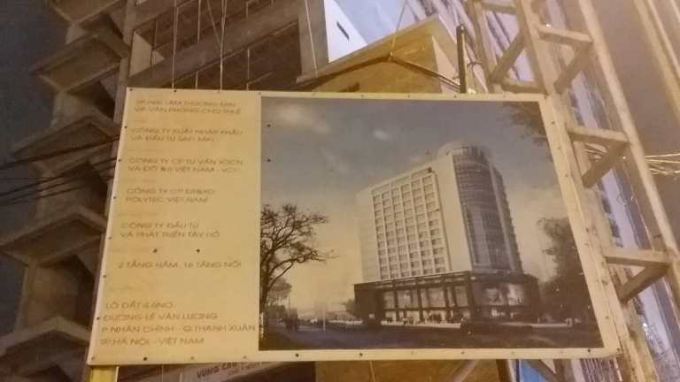 Hà Nội Khởi tố vụ sắt rơi khiến một ngưởi tử vong
