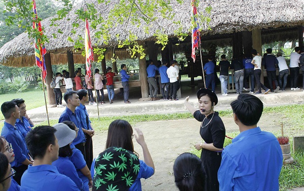 Đoàn Khối các cơ quan Trung ương tổ chức hành trình về nguồn
