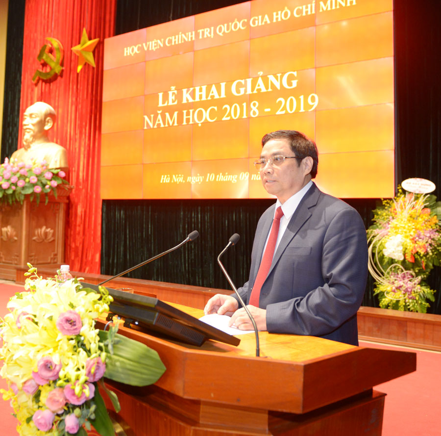 Xây dựng phương pháp đào tạo và bồi dưỡng cán bộ mang đậm bản sắc Trường Đảng Trung ương