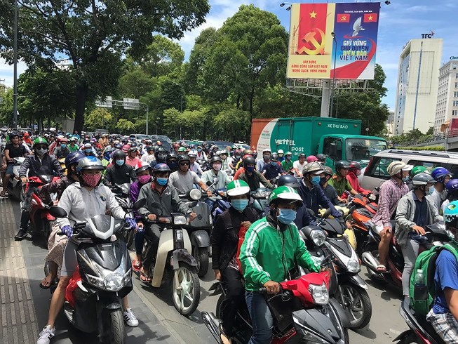 Hoàn thiện Nghị quyết về tăng cường đảm bảo trật tự an toàn giao thông, chống ùn tắc ​