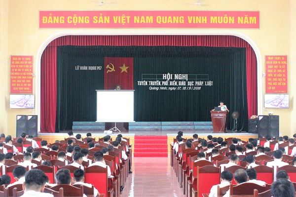 Tuyên truyền, phổ biến, giáo dục pháp luật năm 2018 cho các chiến sĩ Hải quân