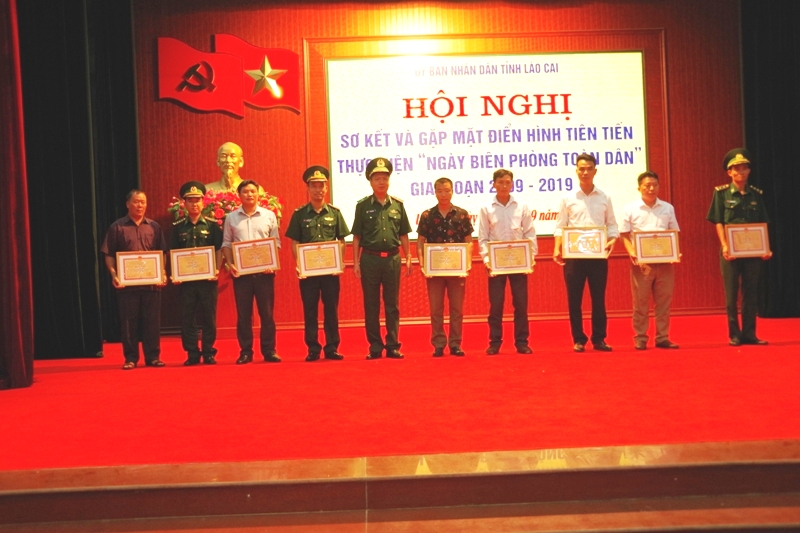 Phát huy sức mạnh của toàn dân xây dựng khu vực biên giới vững mạnh toàn diện ​