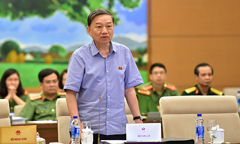 Cho ý kiến về dự án Luật sửa đổi, bổ sung một số điều của Luật Thi hành án hình sự