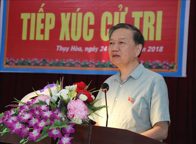 Bộ trưởng Bộ Công an tiếp xúc cử tri tại Bắc Ninh