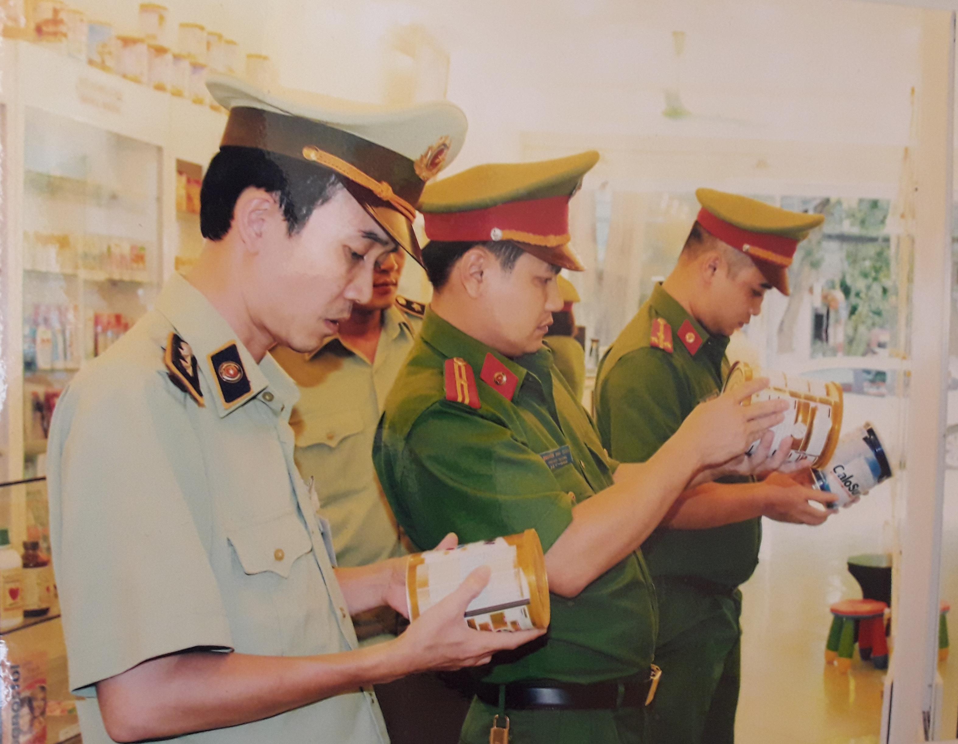 Hòa Bình Xử phạt vi phạm hành chính và tịch thu hàng hóa trị giá hơn 2 tỷ đồng