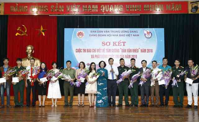 40 tác phẩm vào chung khảo Cuộc thi Báo chí viết về tấm gương “Dân vận khéo”