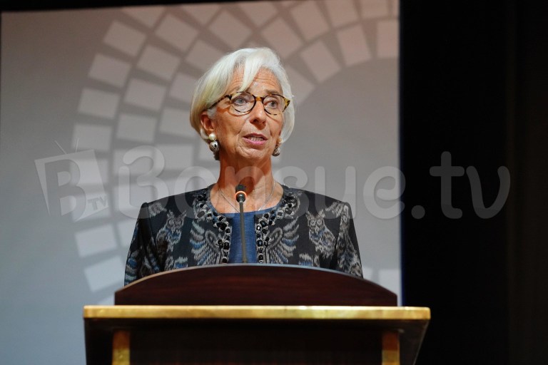 IMF Công nghệ phát triển đe dọa việc làm của lao động nữ