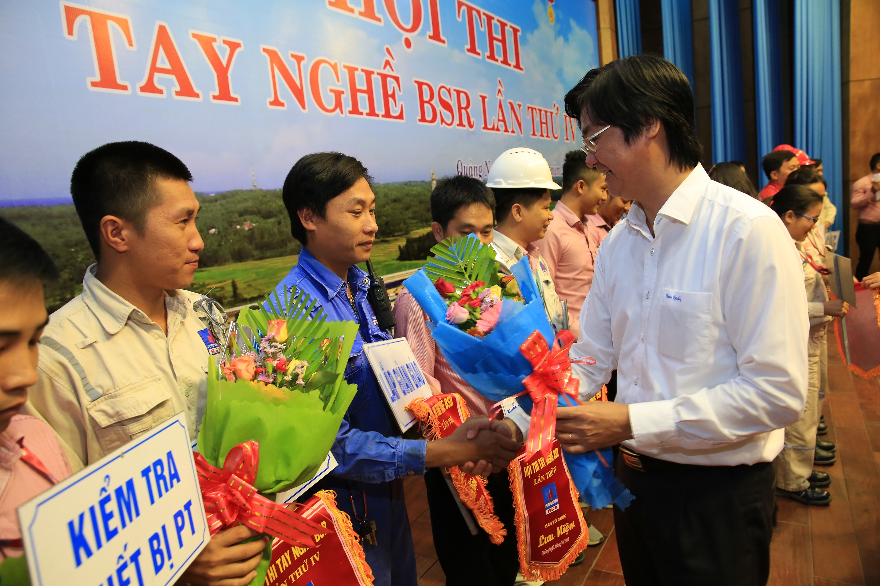 Đi tìm ra những đôi bàn tay vàng BSR ​