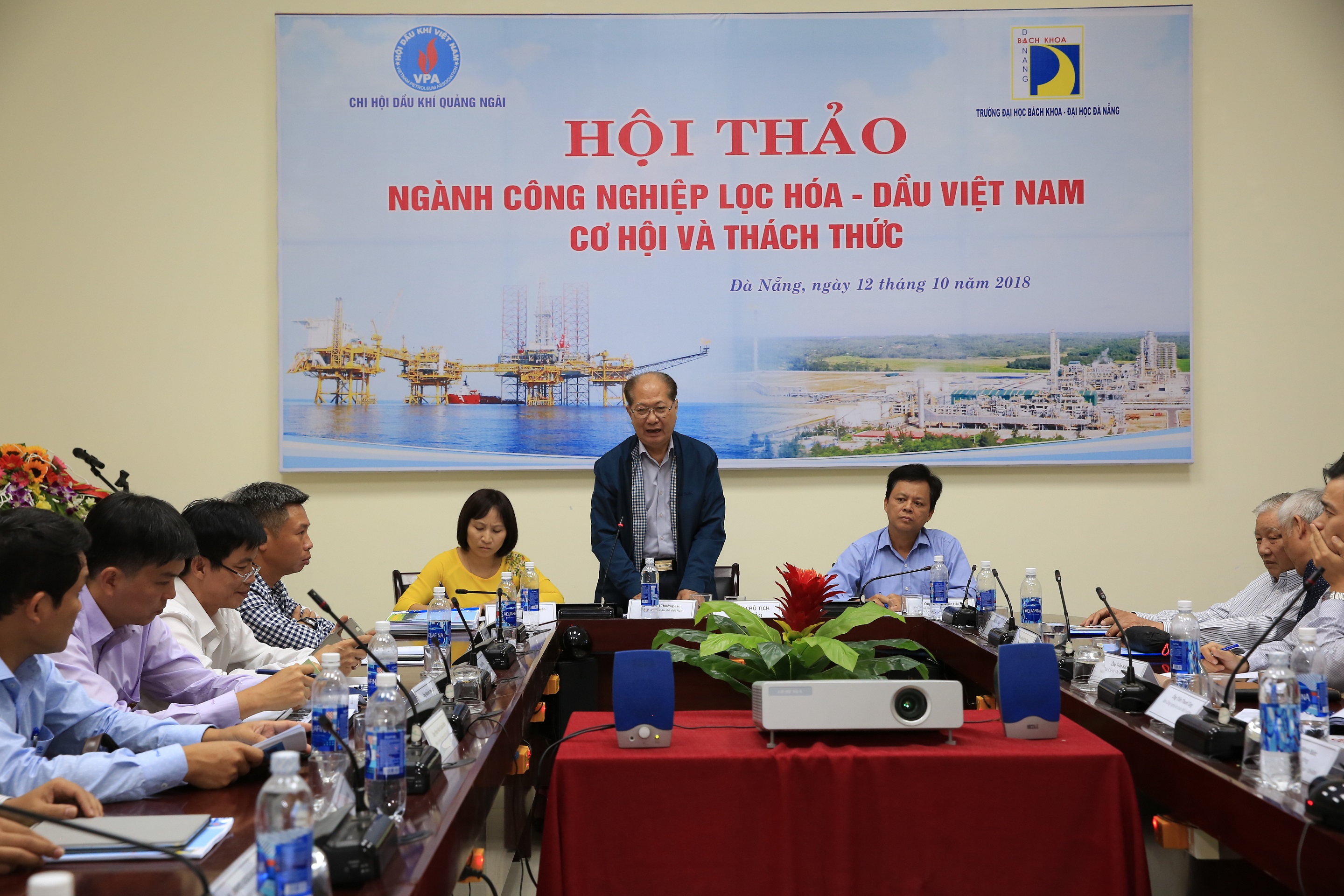Công nghiệp Lọc – Hóa dầu Hẹp cơ hội, tăng thách thức