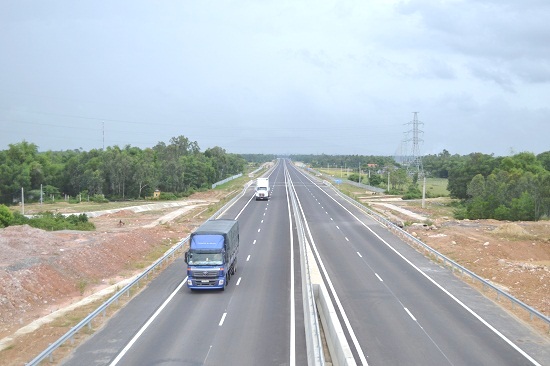 Dừng thu phí cao tốc Đà Nẵng - Quảng Ngãi từ ngày 12 10