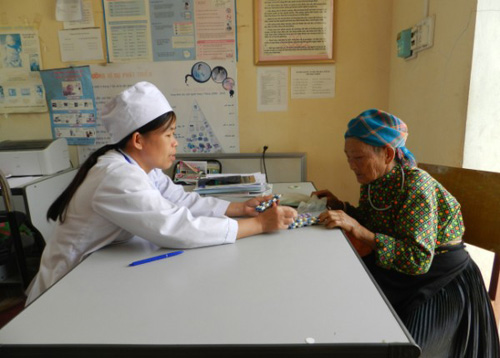 Nâng cao chất lượng khám chữa bệnh cho người dân tại cơ sở