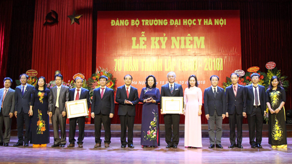 Phát triển Đại học Y Hà Nội thành Đại học Khoa học sức khỏe ngang tầm khu vực và thế giới