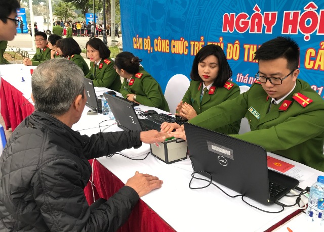 Hà Nội chấm dứt triệt để sử dụng lao động hợp đồng làm công tác chuyên môn tại cơ quan, đơn vị