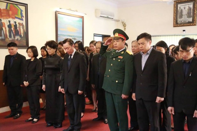 Đại sứ quán Việt Nam tại Ấn Độ tổ chức Lễ viếng nguyên Tổng Bí thư Đỗ Mười