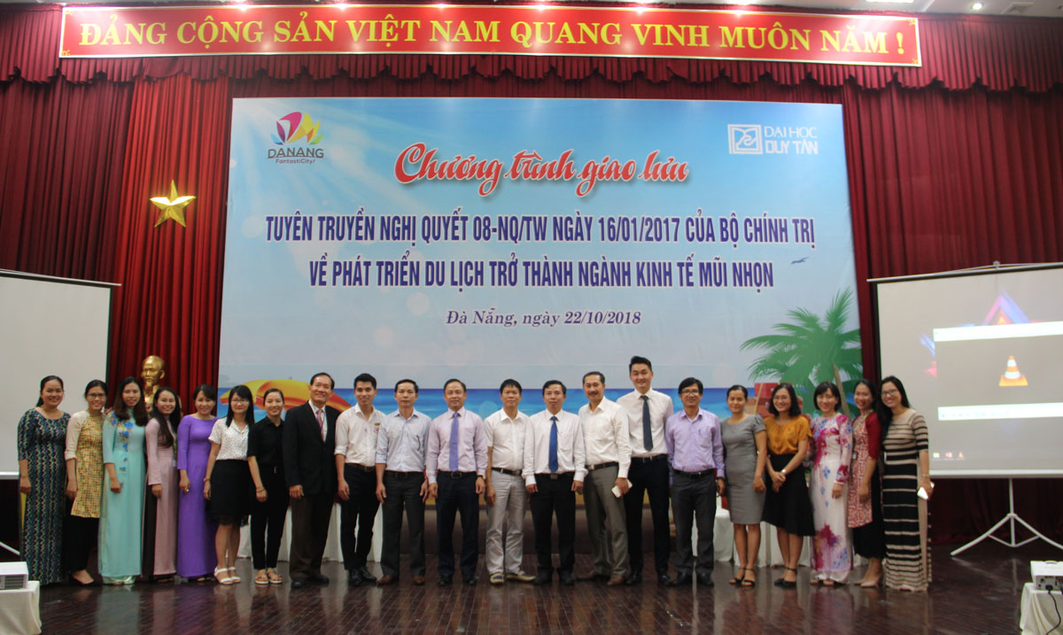 Đà Nẵng Tuyên truyền về phát triển du lịch cho sinh viên