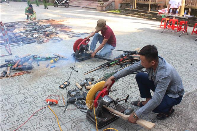 Nghệ An Tiêu hủy lượng lớn súng tự chế và vật liệu nổ