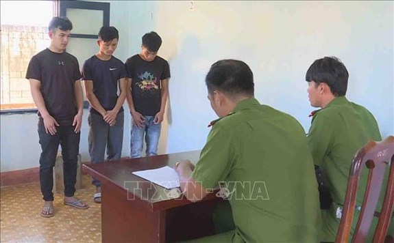 Bắt giữ nhóm đối tượng gây ra hàng chục vụ trộm cắp nông sản tại Đắk Lắk