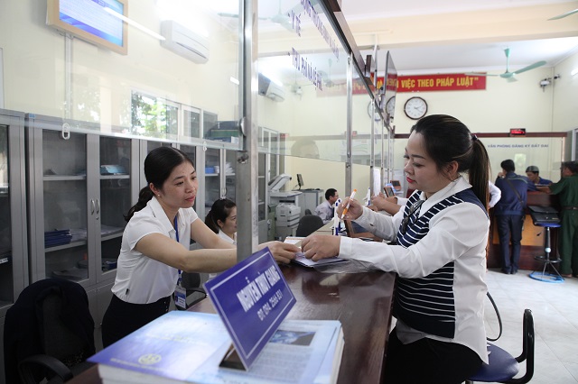 Giải pháp sắp xếp, tổ chức lại các đơn vị sự nghiệp công lập đối với lĩnh vực thông tin và truyền thông