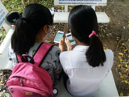 Học sinh và mạng xã hội