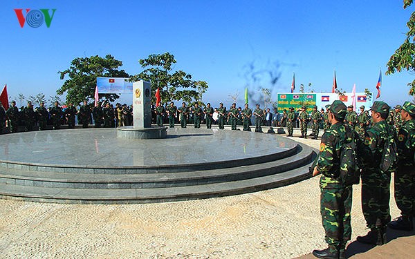 Lực lượng bảo vệ biên giới Việt Nam - Lào - Campuchia tuần tra chung