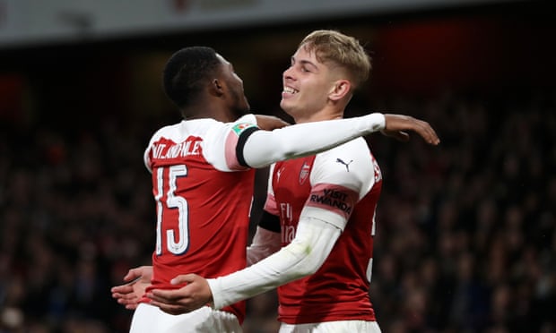 Hạ Blackpool, Arsenal vào tứ kết Carabao Cup