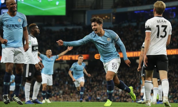 Man City mất trụ cột ở sân chơi Carabao Cup